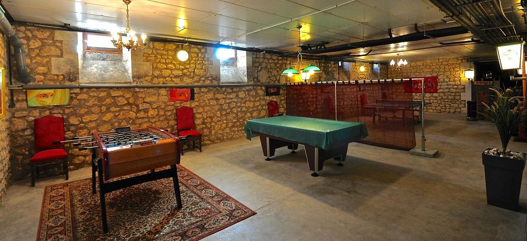 Chateau De Bellevue B&B Et Appartements Avec Piscine Saisonal Chauffee Et Chambres Partout Climatisees Saint-Avit  Ngoại thất bức ảnh